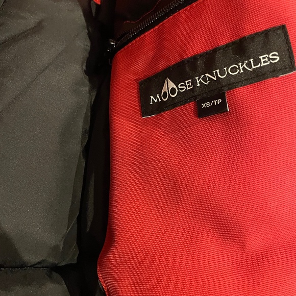 Moose Knuckles Ladies Stirling Parka Red size XS Great condition - Picture 4 of 9